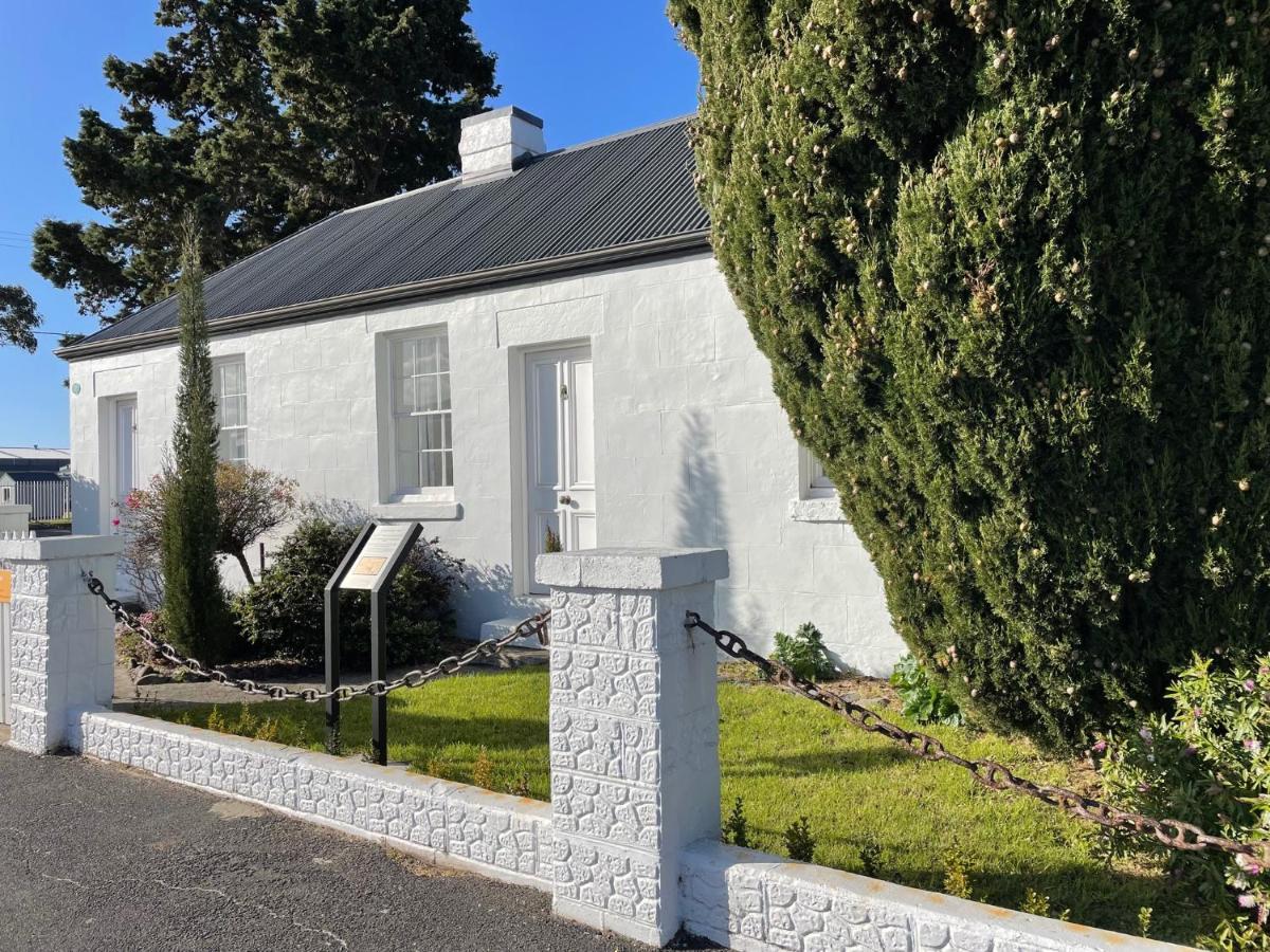Gaol House Cottages Бичено Екстер'єр фото