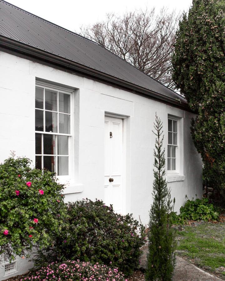 Gaol House Cottages Бичено Екстер'єр фото
