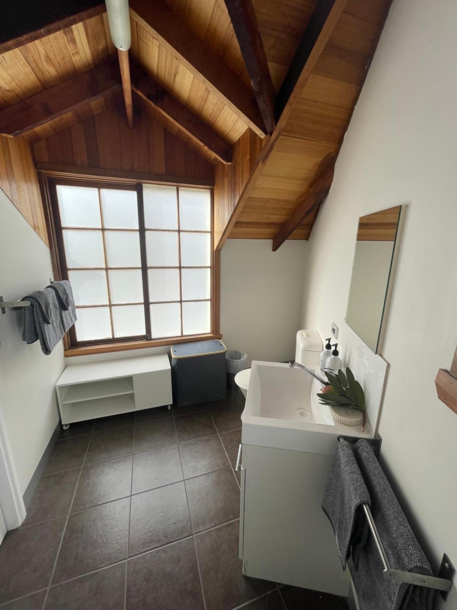Gaol House Cottages Бичено Екстер'єр фото
